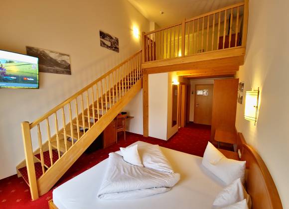 Maisonette suite with balcony - Das Alpin