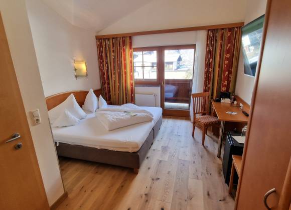 DOUBLE ROOM “KAISERBLICK” - Das Alpin