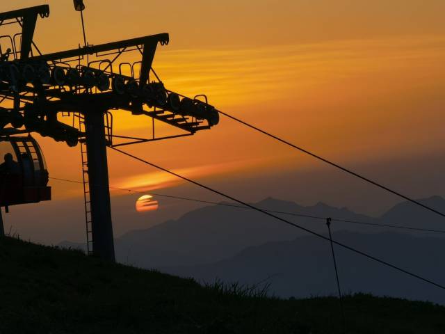 Seilbahn Scheffau. - Das Alpin