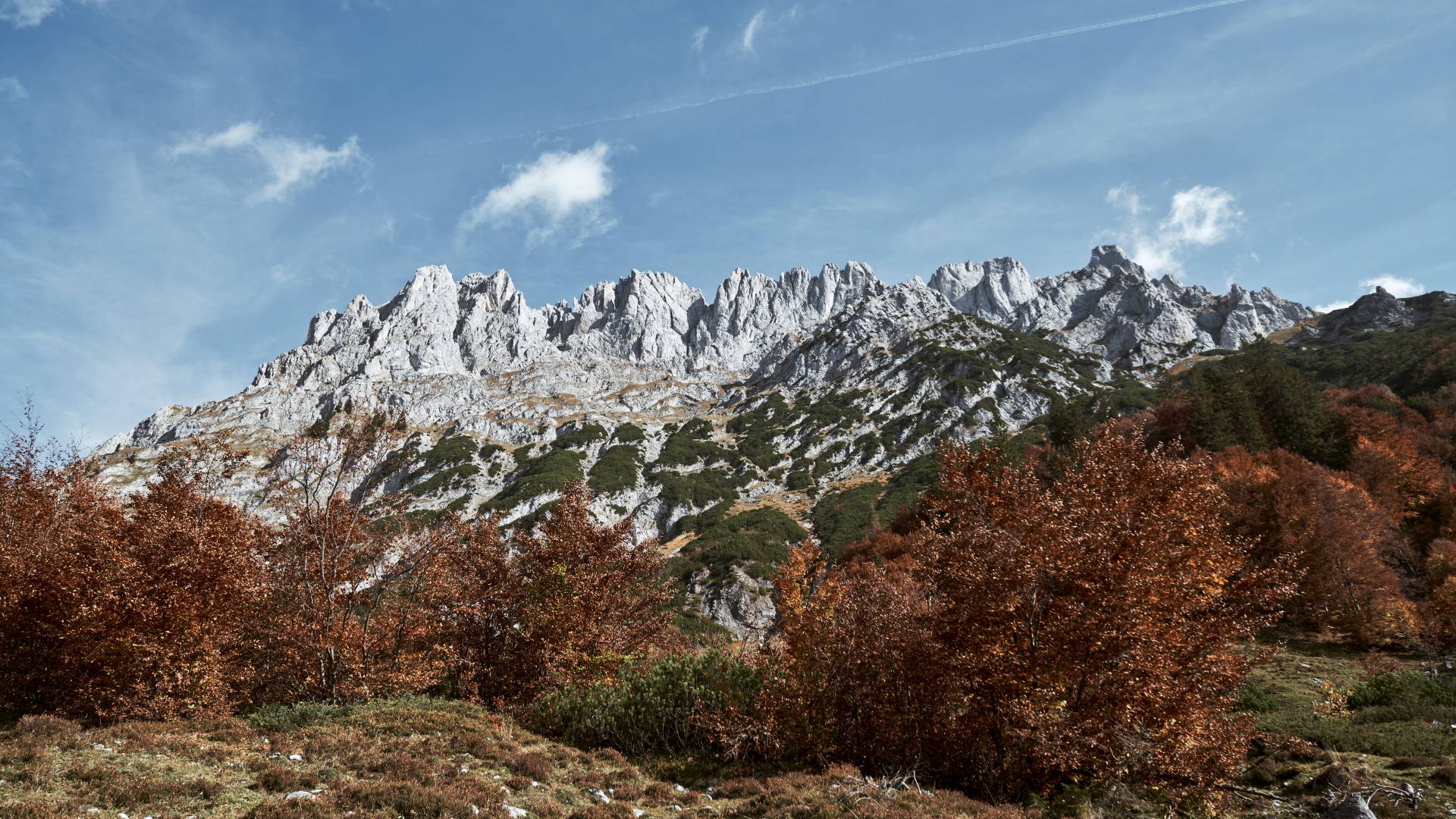 Panoramablick über das Gebirge Wilder Kaiser in Tirol